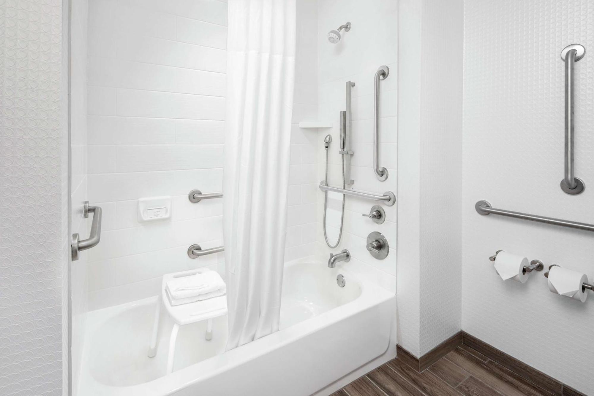 Hampton Inn & Suites Bridgeview Chicago, Il Bagian luar foto